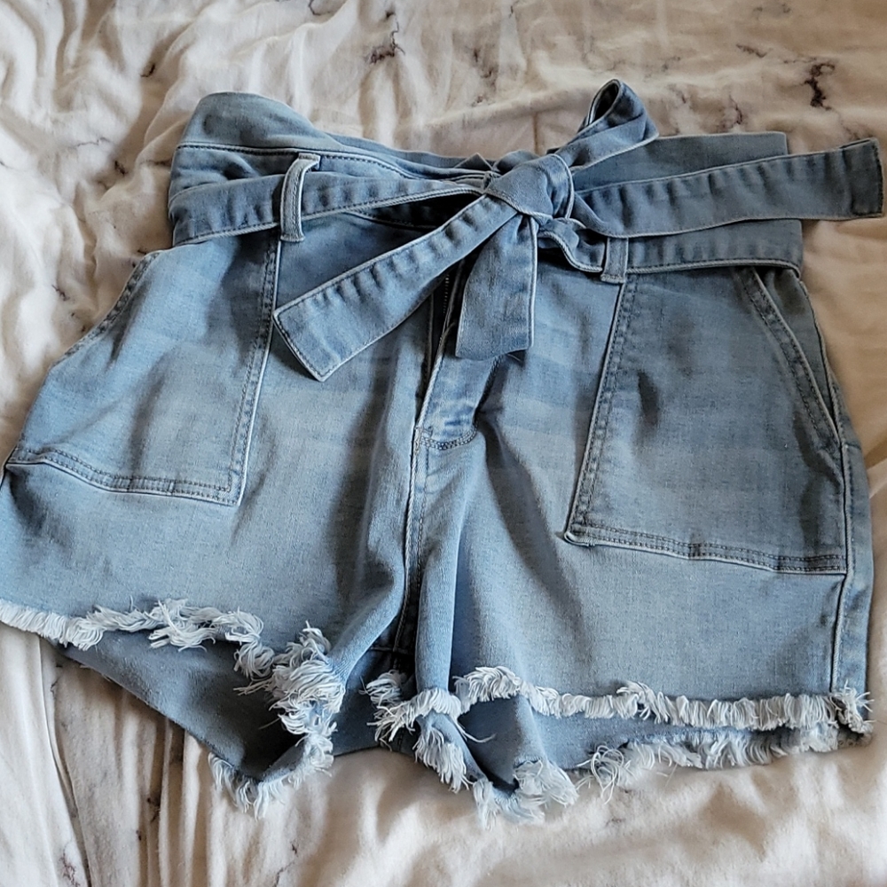 High Waisted Tie Jean shorts